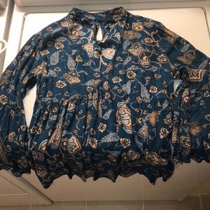 Flowy open chest v neck top